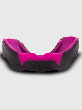 Капа боксерская Venum Predator Black/Pink