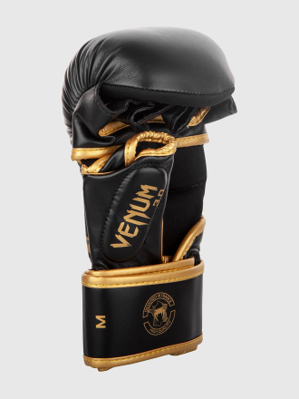 Перчатки ММА Venum Challenger 3.0 Black/Gold Перчатки ММА Venum Challenger 3.0 Black/Gold