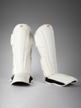 Щитки Venum Impact Evo Scales Ivory